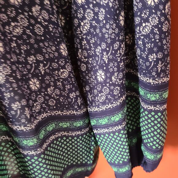 GAP Navy Blue Floral Blouse Size Small - Picture 4 of 6